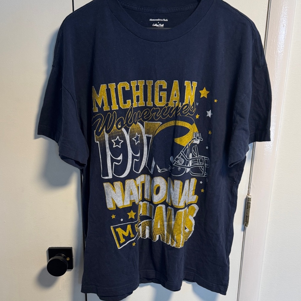 Abercrombie & Fitch University of Michigan graphic tee